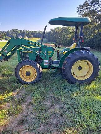 Image of John Deere 5205 Image 1
