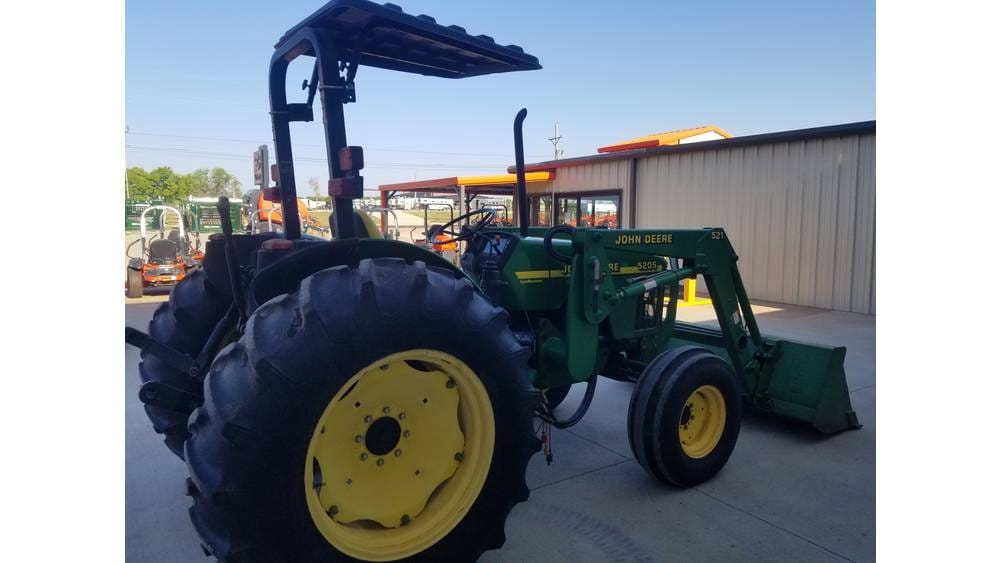 Main image John Deere 5205