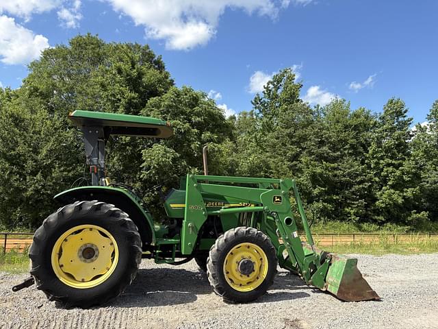 Image of John Deere 5210 equipment image 2