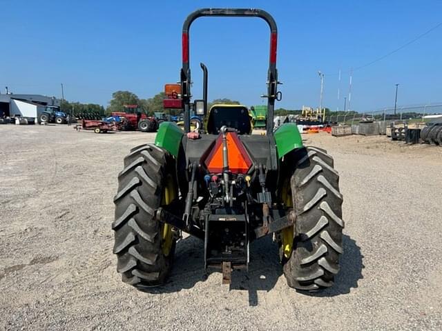 Image of John Deere 5220 equipment image 4