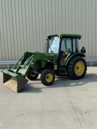 2002 John Deere 5320 Equipment Image0