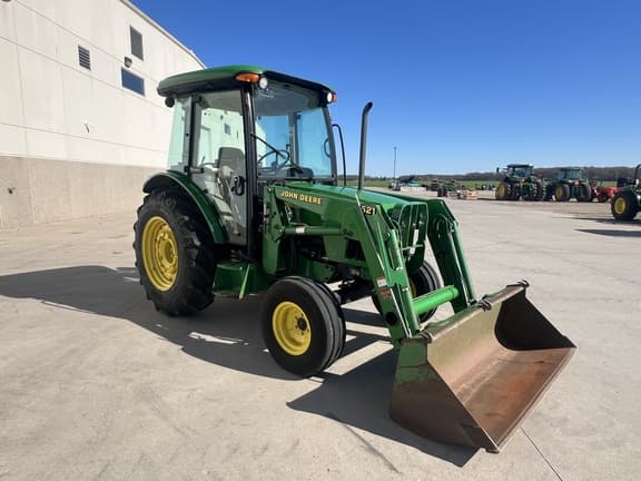 Image of John Deere 5320 equipment image 1