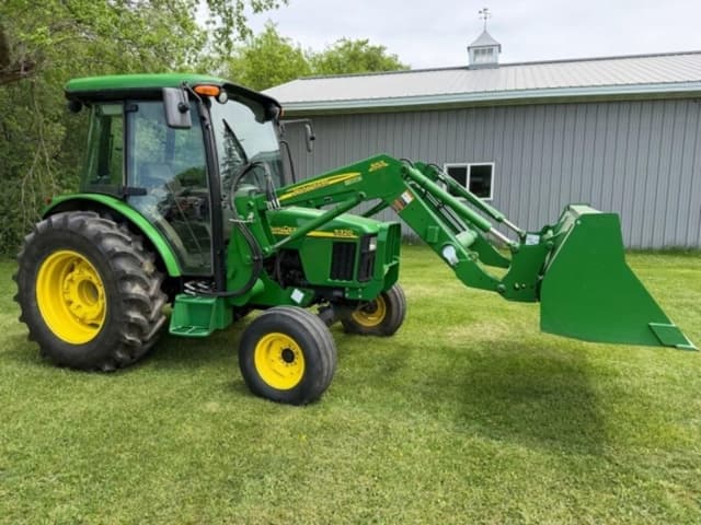Image of John Deere 5320 equipment image 2