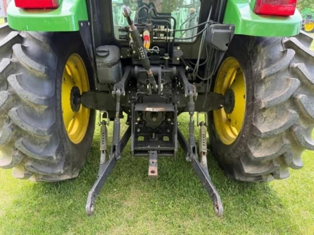 Image of John Deere 5320 equipment image 4