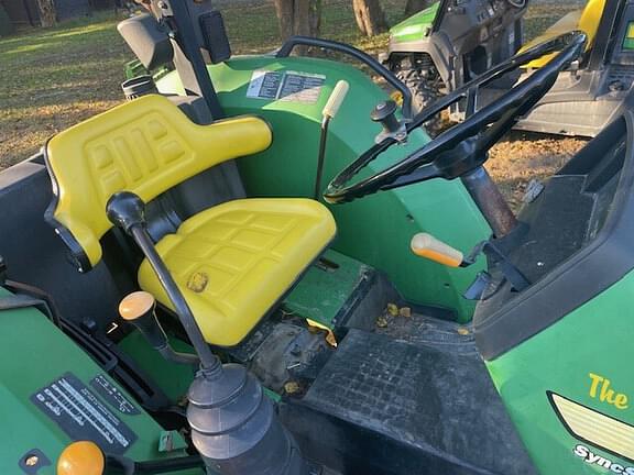 Image of John Deere 5320 equipment image 2