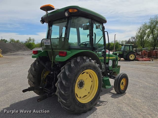 Image of John Deere 5320 equipment image 4