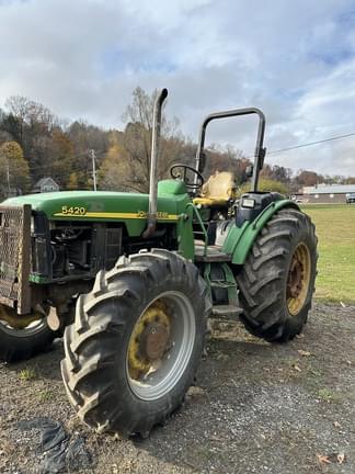 Image of John Deere 5420 equipment image 1