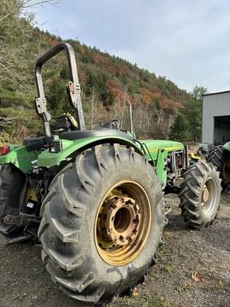 Image of John Deere 5420 equipment image 4