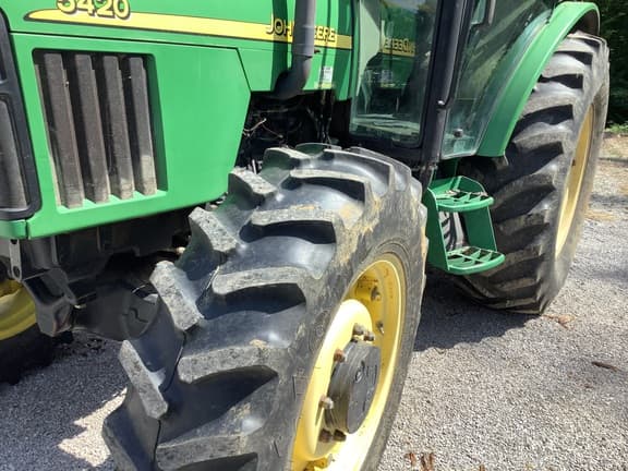 Image of John Deere 5420 equipment image 3