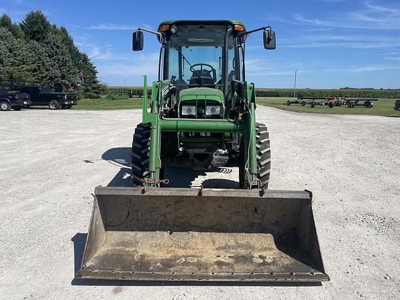 Image of John Deere 5420 equipment image 1