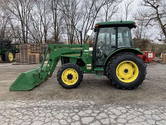 Image of John Deere 5420 equipment image 2