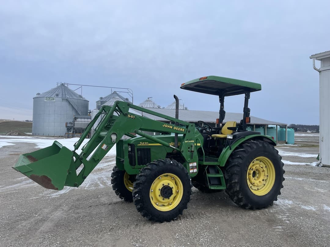 Image of John Deere 5420 Primary image