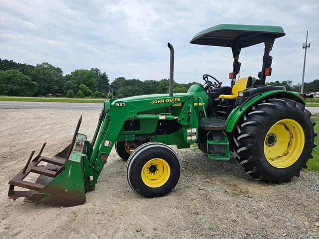 Image of John Deere 5420 equipment image 3