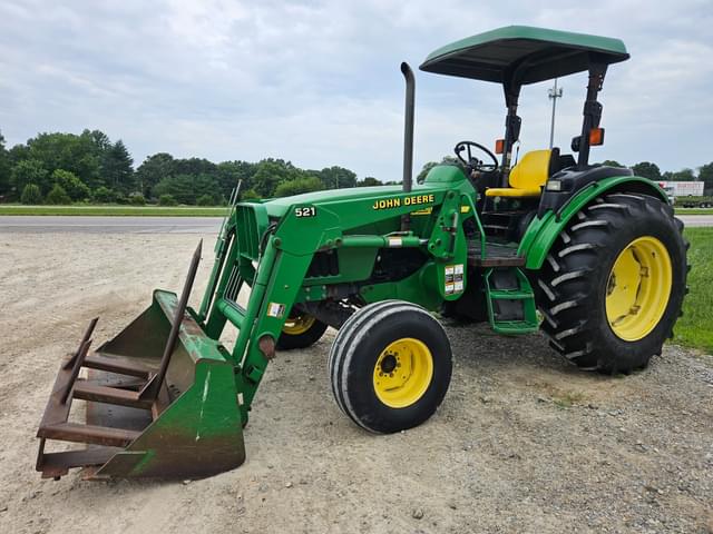Image of John Deere 5420 equipment image 2