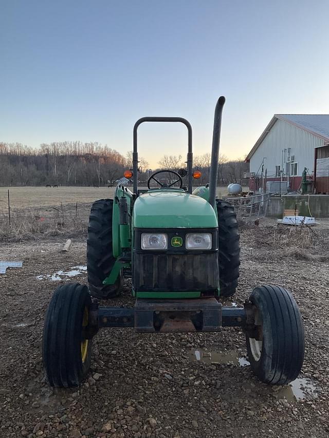 Image of John Deere 5420 equipment image 3