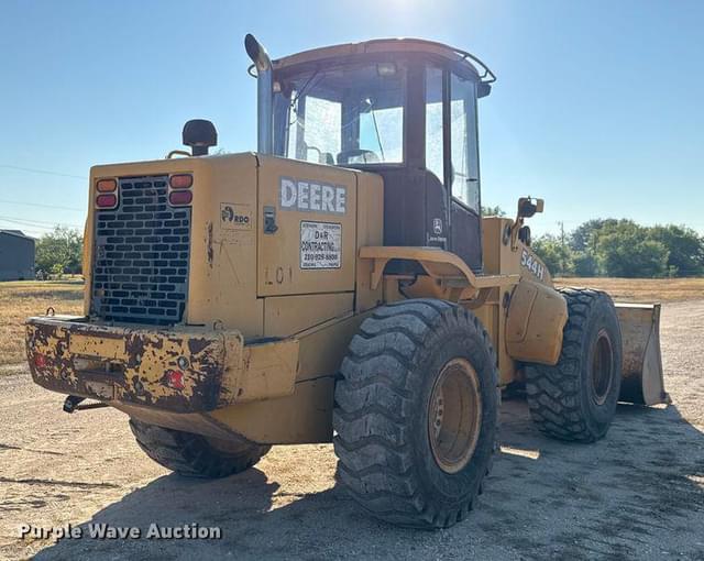 Image of John Deere 544H equipment image 4