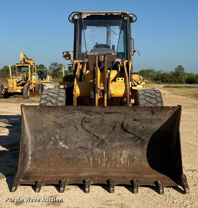Image of John Deere 544H equipment image 1