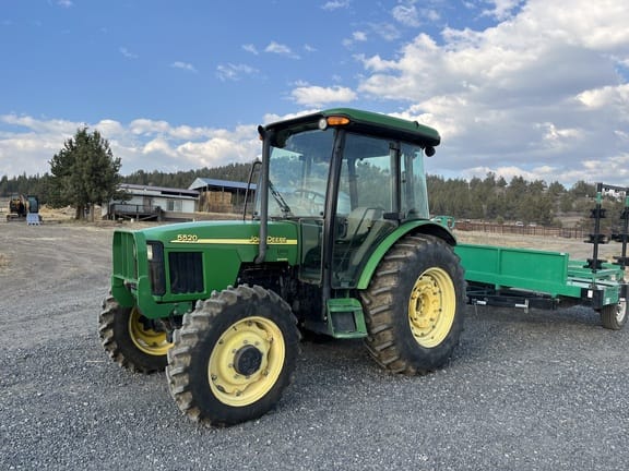 Main image John Deere 5520