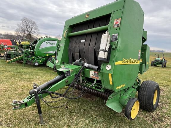 Image of John Deere 557 Image 1