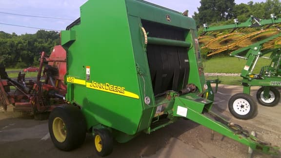 Image of John Deere 557 Primary image