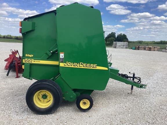 Image of John Deere 557 Primary image