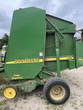 Image of John Deere 567 Silage MegaWide equipment image 1