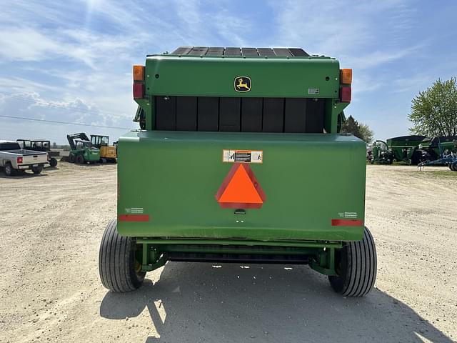 Image of John Deere 567 equipment image 4