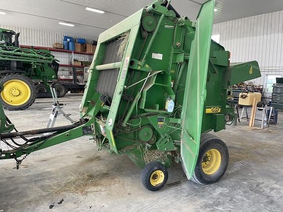 Image of John Deere 567 equipment image 1