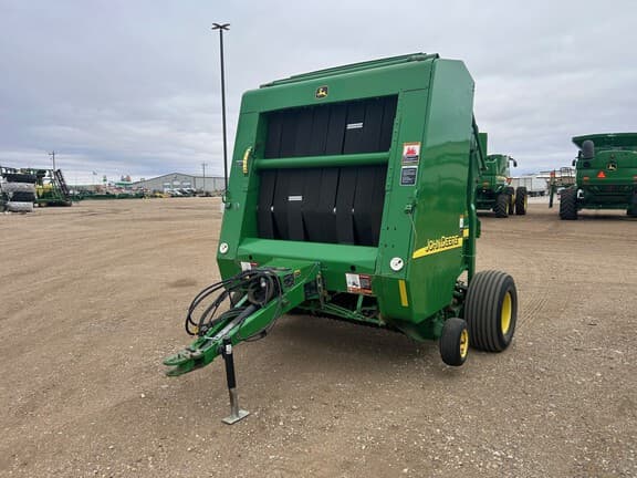 Image of John Deere 567 equipment image 4