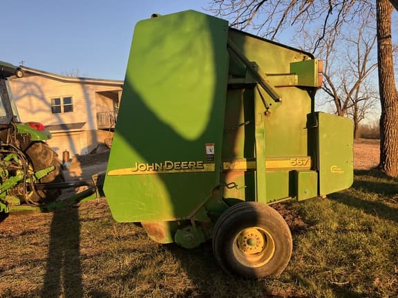 Image of John Deere 567 equipment image 2