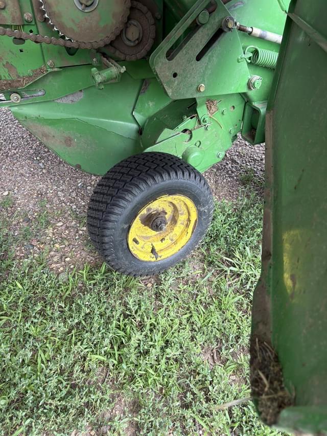 Image of John Deere 567 equipment image 2