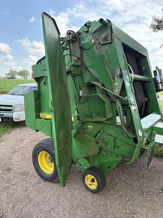 Image of John Deere 567 equipment image 4