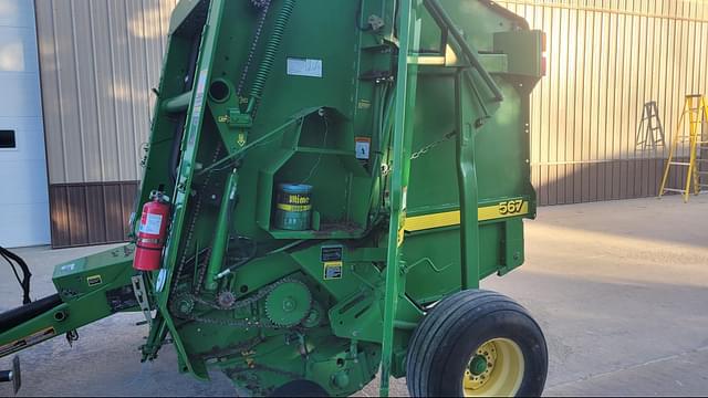 Image of John Deere 567 equipment image 3