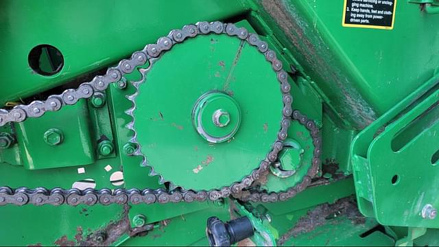 Image of John Deere 567 equipment image 4