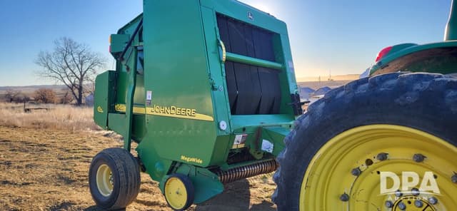 Image of John Deere 567 equipment image 2