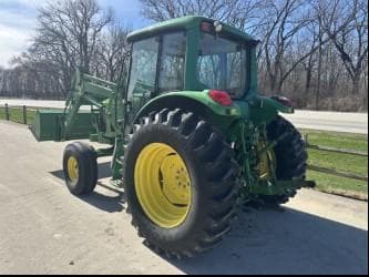 Image of John Deere 6220 equipment image 2