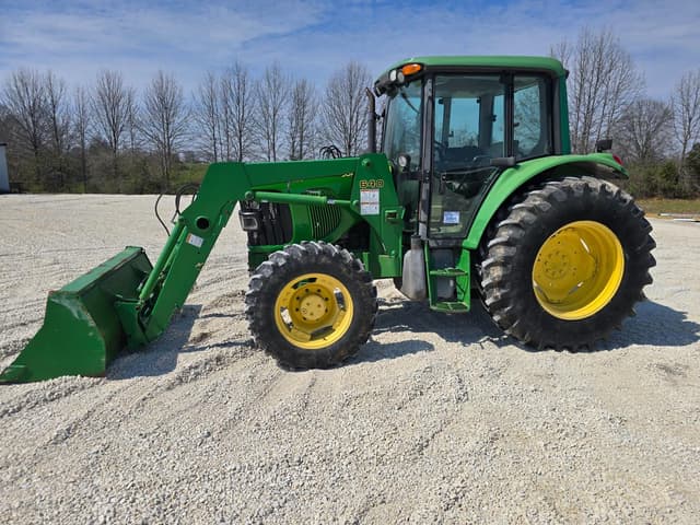 Image of John Deere 6220 equipment image 3