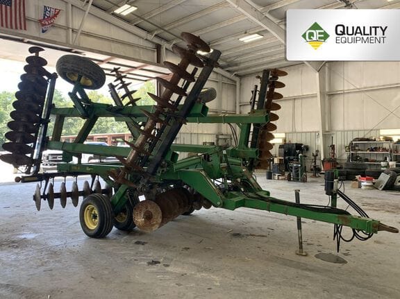 Main image John Deere 637