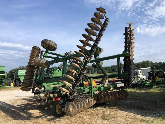 Main image John Deere 637