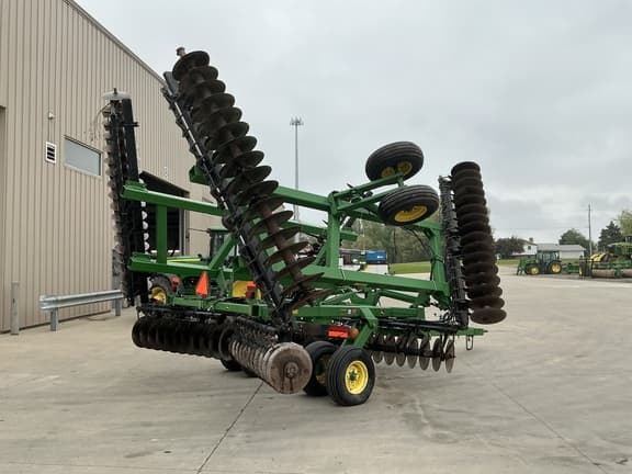 Image of John Deere 637 equipment image 3