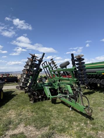 Main image John Deere 637