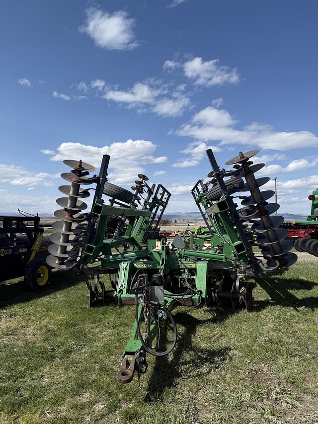 Image of John Deere 637 equipment image 1