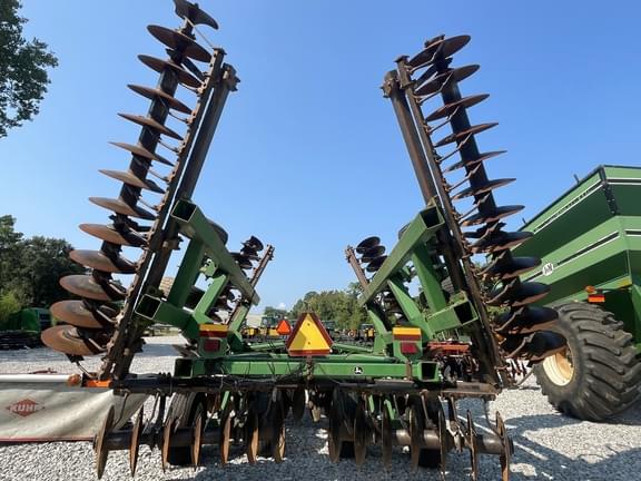 Image of John Deere 637 equipment image 3