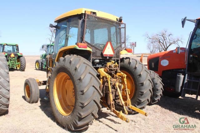 Image of John Deere 6405 equipment image 3