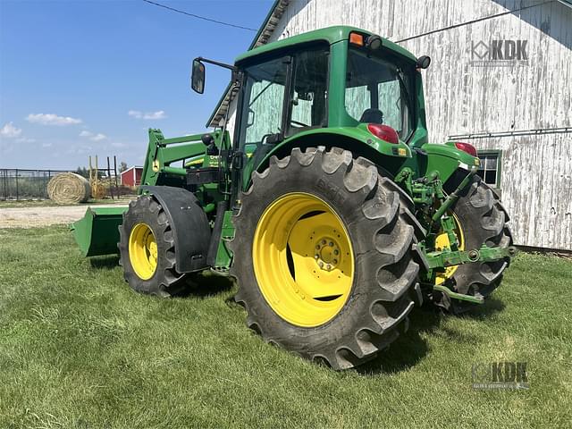 Image of John Deere 6420 equipment image 3