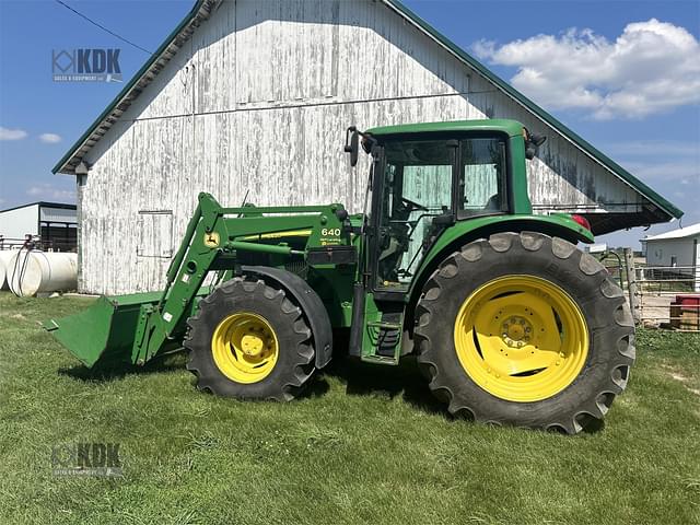 Image of John Deere 6420 equipment image 4