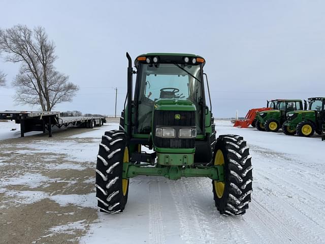 Image of John Deere 6420 equipment image 3