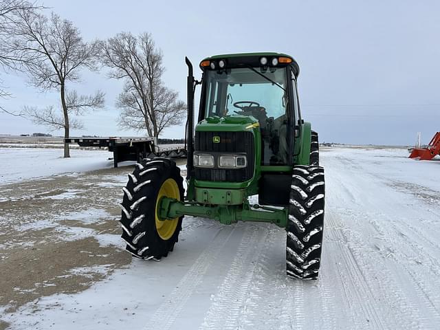 Image of John Deere 6420 equipment image 2