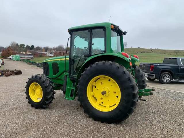 Image of John Deere 6420 equipment image 4