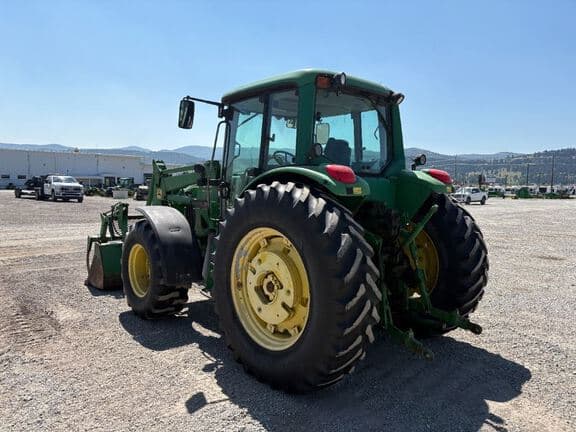 Image of John Deere 6420 equipment image 2